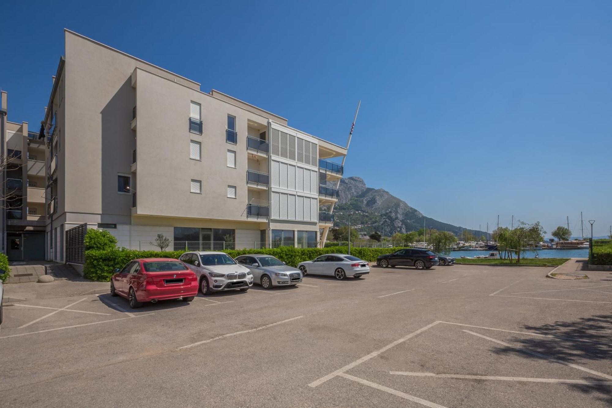Ap 4+2 In One Of The Most Luxury Building In Omis Omiš Quarto foto