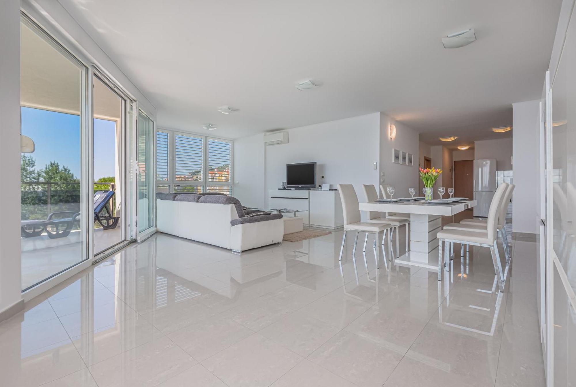 Ap 4+2 In One Of The Most Luxury Building In Omis Omiš Quarto foto