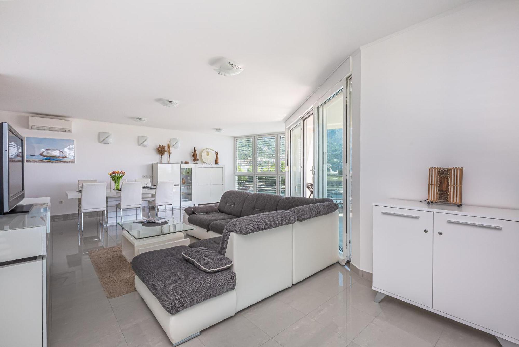 Ap 4+2 In One Of The Most Luxury Building In Omis Omiš Quarto foto