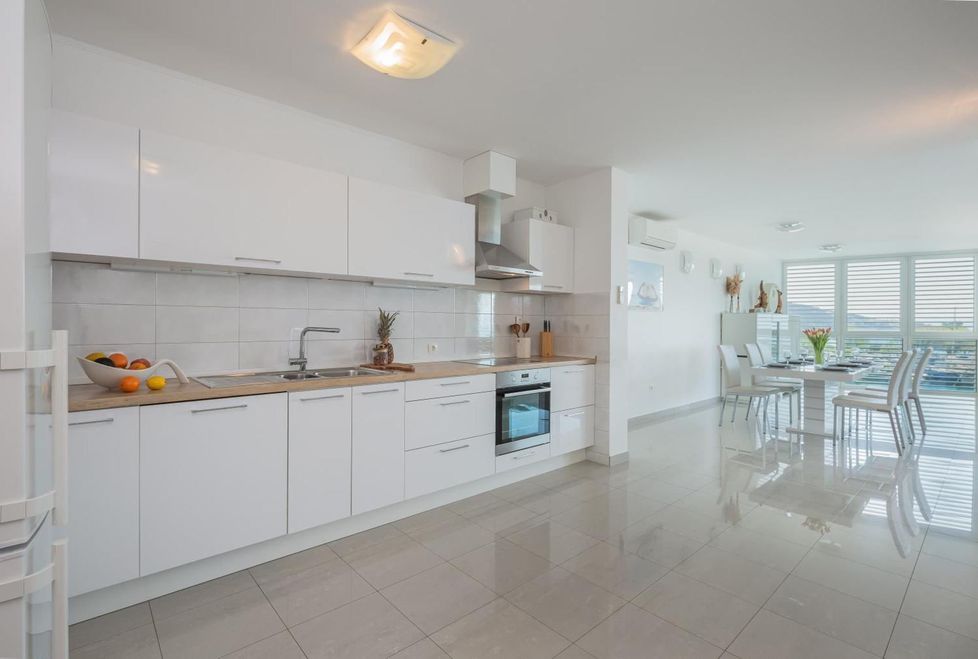 Ap 4+2 In One Of The Most Luxury Building In Omis Omiš Quarto foto
