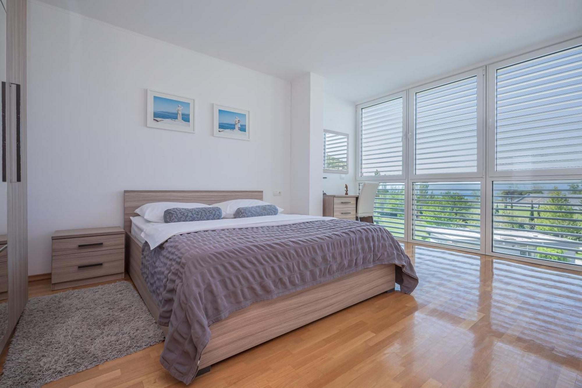 Ap 4+2 In One Of The Most Luxury Building In Omis Omiš Quarto foto