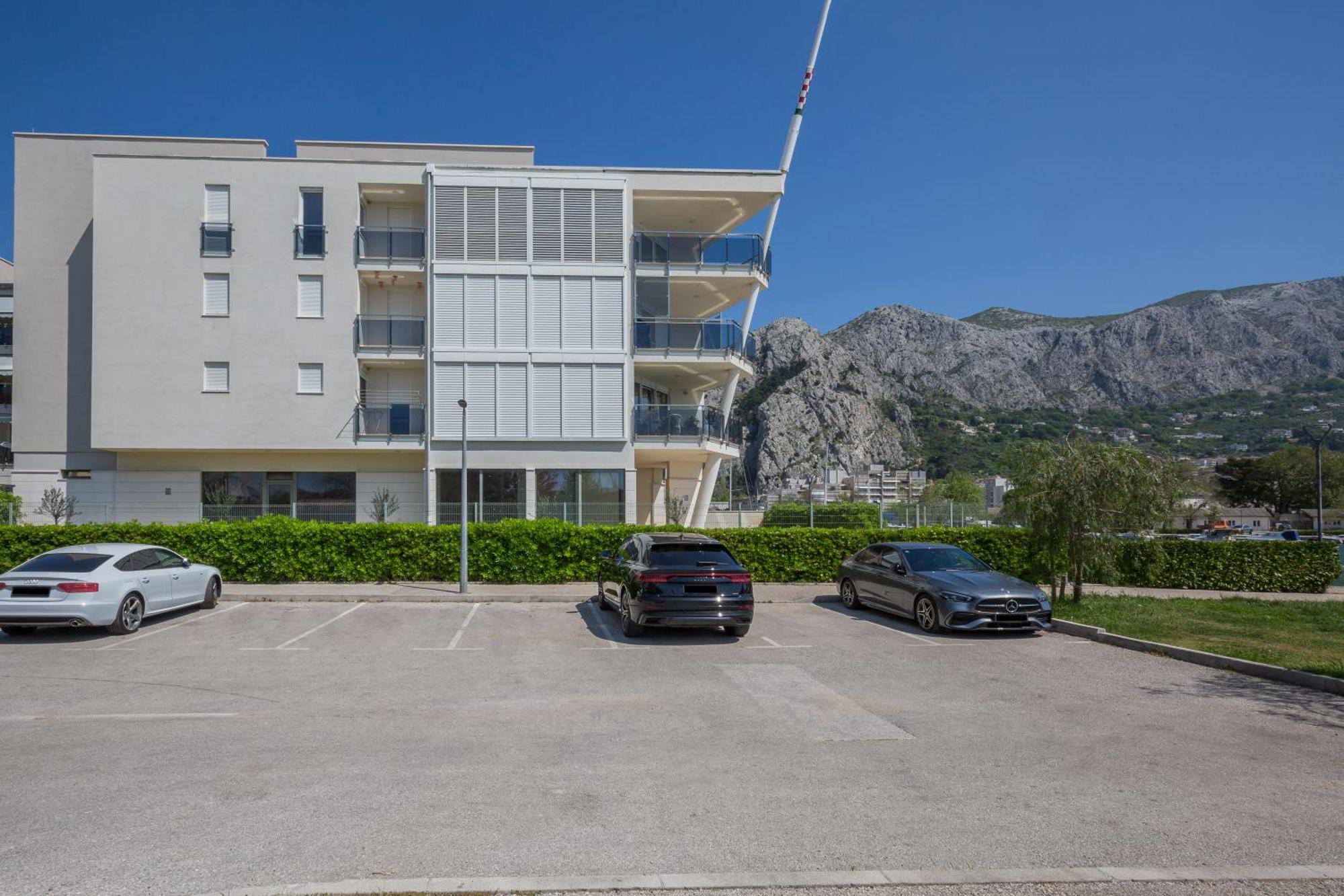 Ap 4+2 In One Of The Most Luxury Building In Omis Omiš Quarto foto